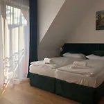 Krzesanica 3*