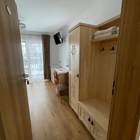 Krzesanica 3* 코스실리스코