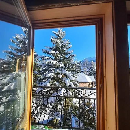 홀리데이파크 Krzesanica 3*